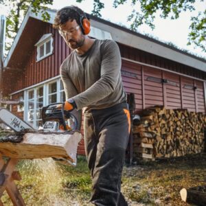 MS 162 Petrol Chainsaw 4 300x300