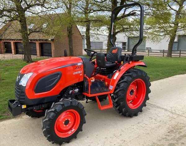 Kioti CK2630D Compact Tractor (Manual)
